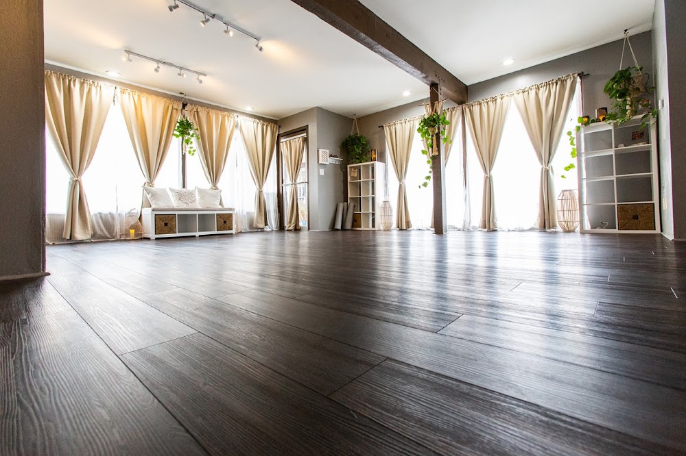 Hands to Wellness Collective