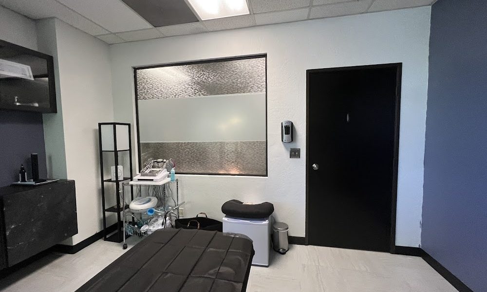 Holistic Wellness & Curves