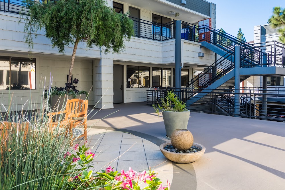 Integrative Health Solutions – Dr. Bronner Handwerger, NMD